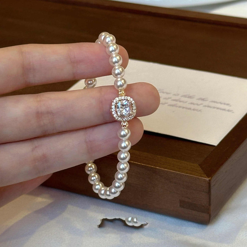 Chic Chain Collection