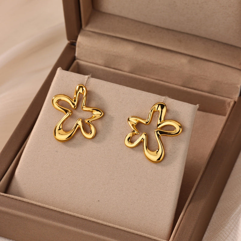 The Chic Earrings
