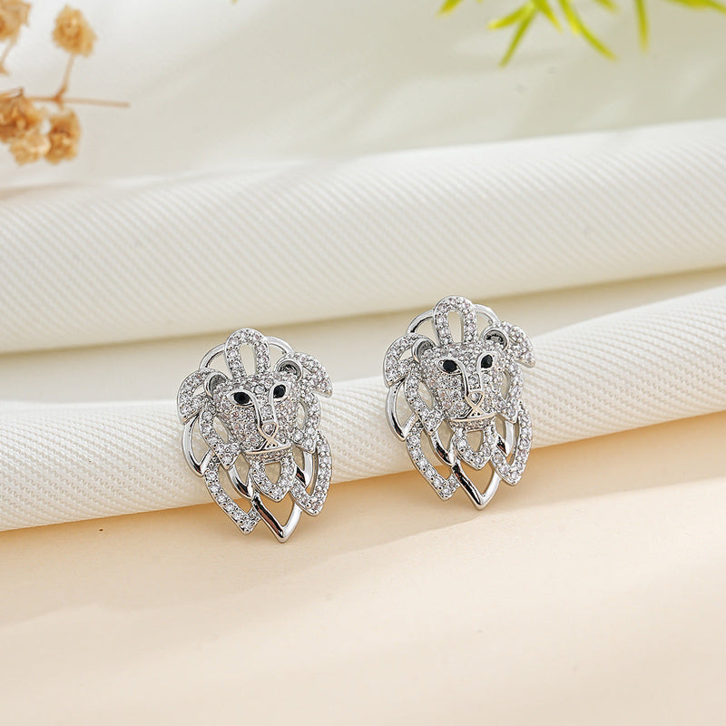 Modern Earring Moments